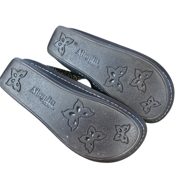 Alegria by PG Lite Leather Mary Jane Sandals Bronze Embossed Floral EU 37 - Picture 8 of 8